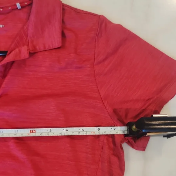 Tommy Bahama Women's Red Button Down Shirt - Picture 4 of 5